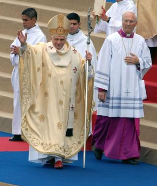  Preto Vás pozývam k vytrvalosti, aby ste porazili zlého a všetky svoje zvádzania! Povstante, deti moje; Vy, ktorí ste zaspali!